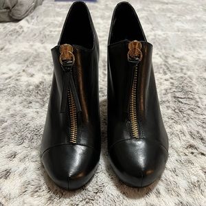 Bar lll Black Leather Booties in Sz 9.